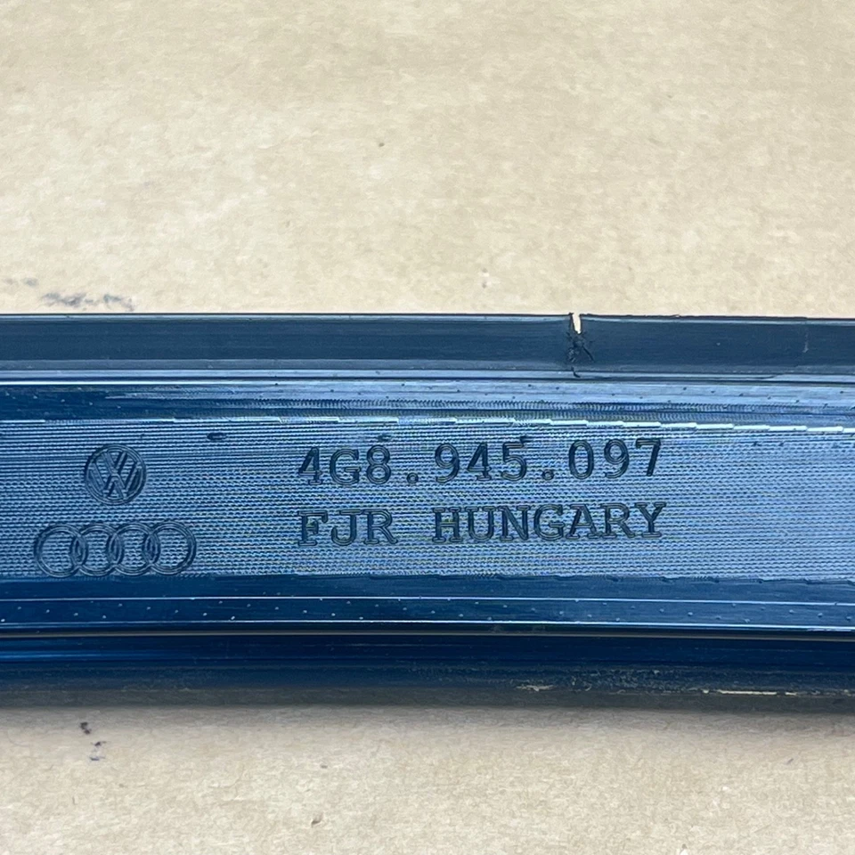 2013-2018 AUDI RS7 S7 A7 REAR HIGH MOUNT 3RD THIRD BRAKE LIGHT LAMP OEM - Image 4 of 4