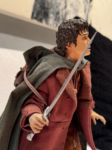 Sideshow FRODO BAGGINS Premium Format Figure 1/4 Statue Lord of the Rings Lotr - Foto 10 di 22