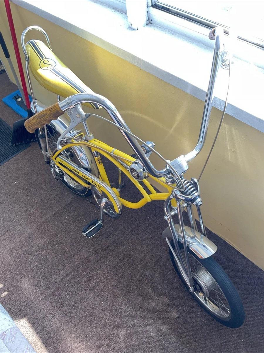 Vintage Schwinn Stingray Bike In Collectible Complete Bikes for