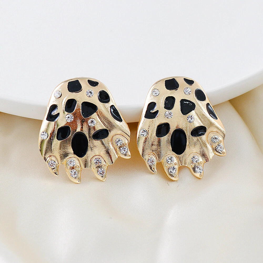 Earrings leopard shop