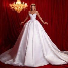 Vintage Satin Sweetheart Wedding Dresses Beading Pearls Backless Bridal Gowns