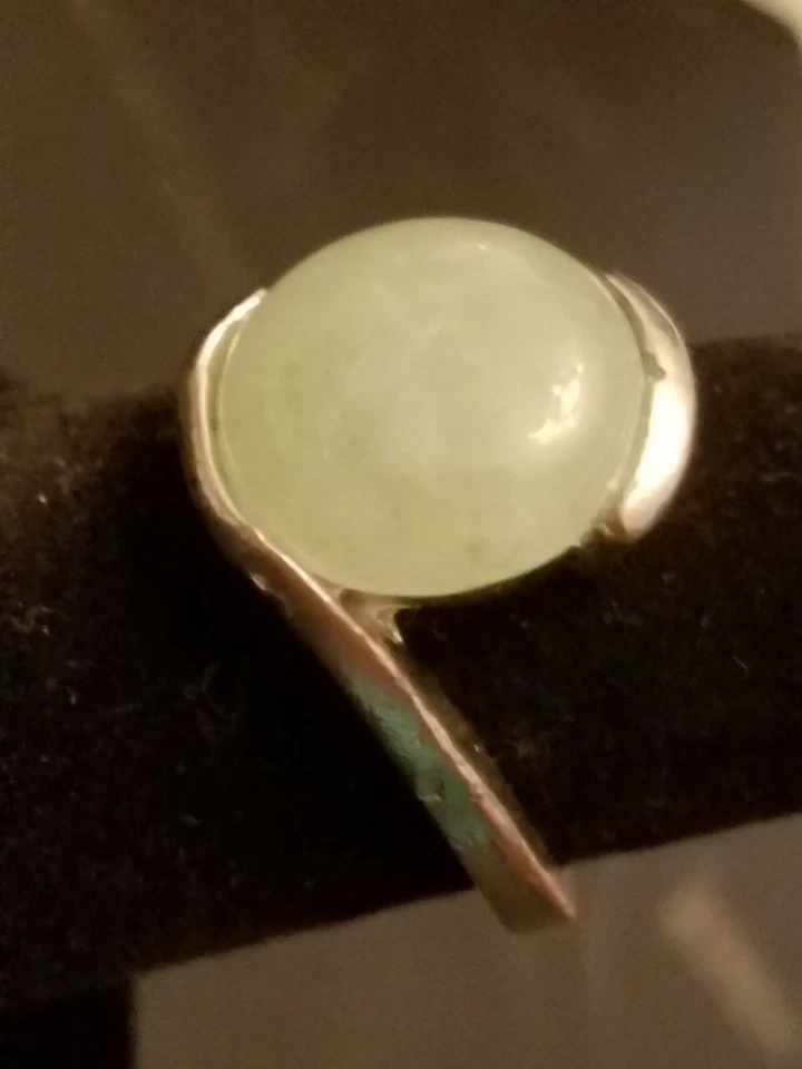 US SELLER LIGHT Green Aventurine SIMULATED Stone Round Shaped SIZE 5.5 Ring - Image 4 of 4
