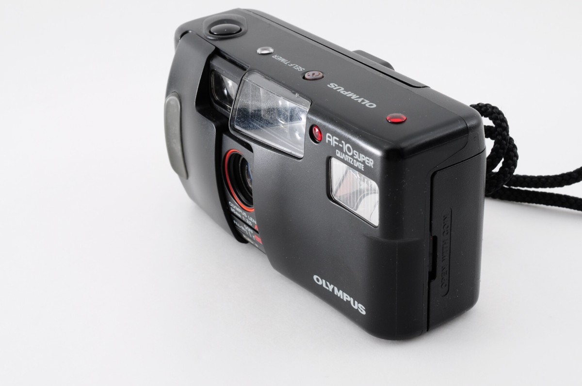 Olympus AF-10 Super Quartz Date QD 35mm Point & Shoot From