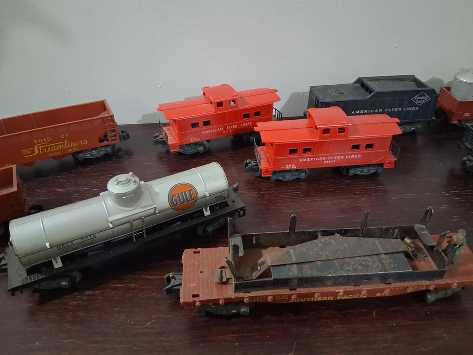 American Flyer S Frieght, Tanker, Tender, Cabooses, Flatcars, Gondolas Lot Of 13 - Image 3 of 4