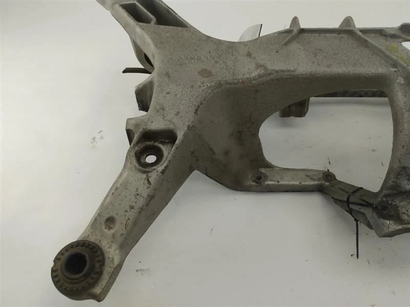 VOLVO 960 SEDAN Rear Upper Subframe Crossmember K-Frame Fits 1995 1996 1997   Foto 2 de 4