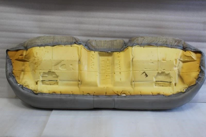 1996 1997 1998 1999 BUICK LESABRE REAR SEAT BOTTOM GRAY LEATHER - Image 4 of 4