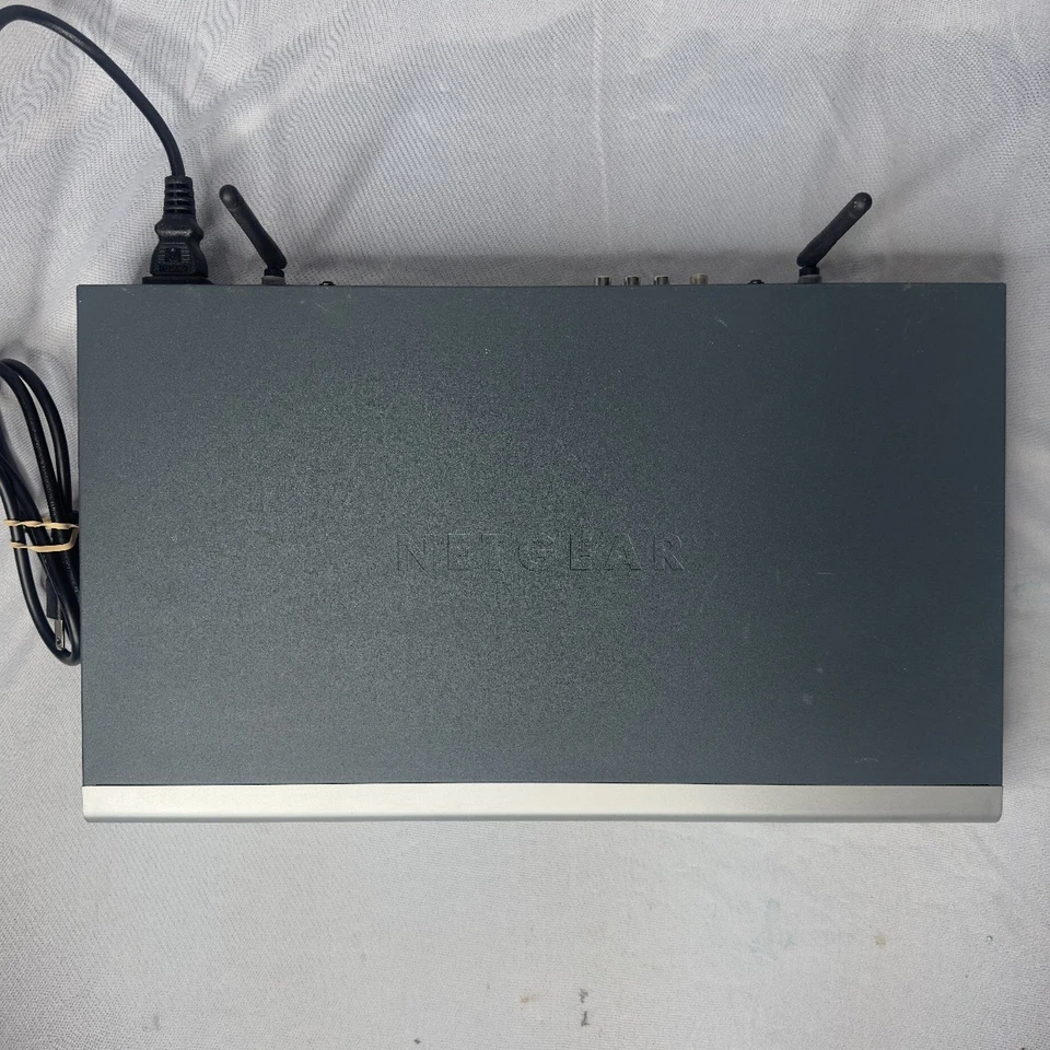 NETGEAR Entertainer EVA700 Media Streamer Wireless Network Media Player WiFi USB - Image 4 of 4
