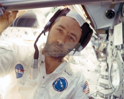 APOLLO 9 ASTRONAUT JAMES A MCDIVITT ON ORBIT 1969 8X10 PHOTO