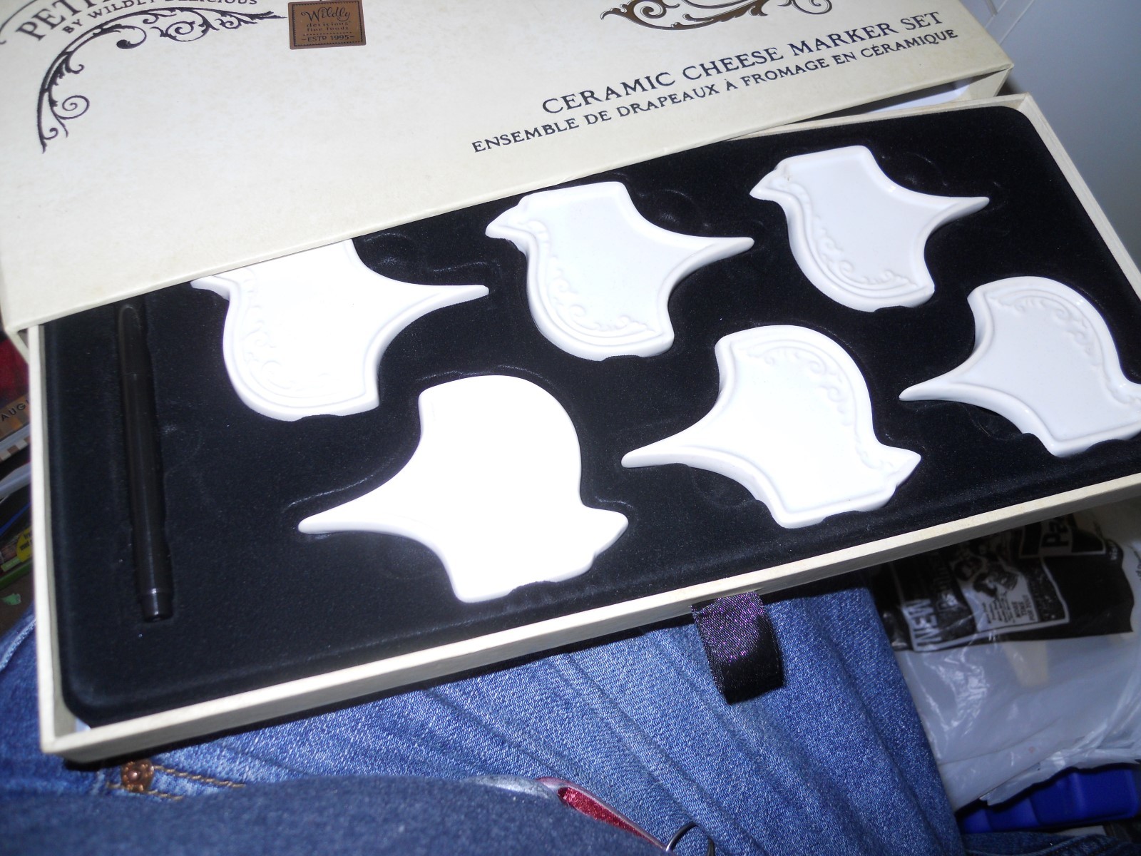 Petite Maison by Wildly Delicious 6 Ceramic CHEESE MARKERS SET w/pen