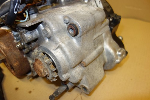 Yamaha dt125 125 dt 125mx 2A8 motore completo ricambi o riparazione cilindro motore - Foto 7 di 15