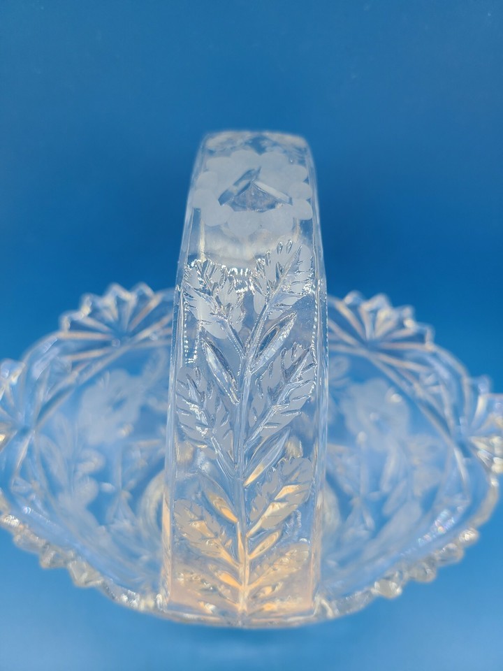 Crystal Bride's Basket Medallion Rose 24 Lead Crystal Imperial Crystal