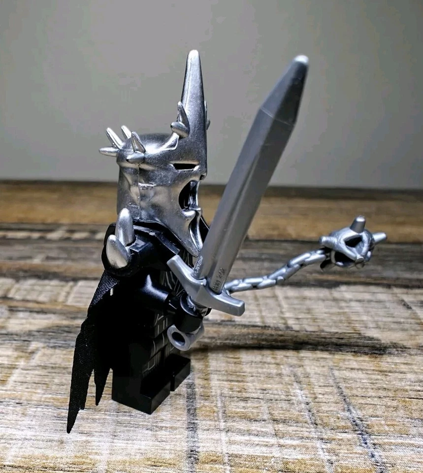 **NEW** LEGO Lord Of The Rings Witch King Minifigure w/ Custom Accessories - Image 4 of 4
