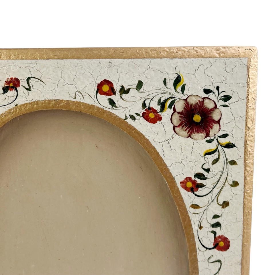 Artist's Garden in Cream Oval Frame 14 x 11 main image 0