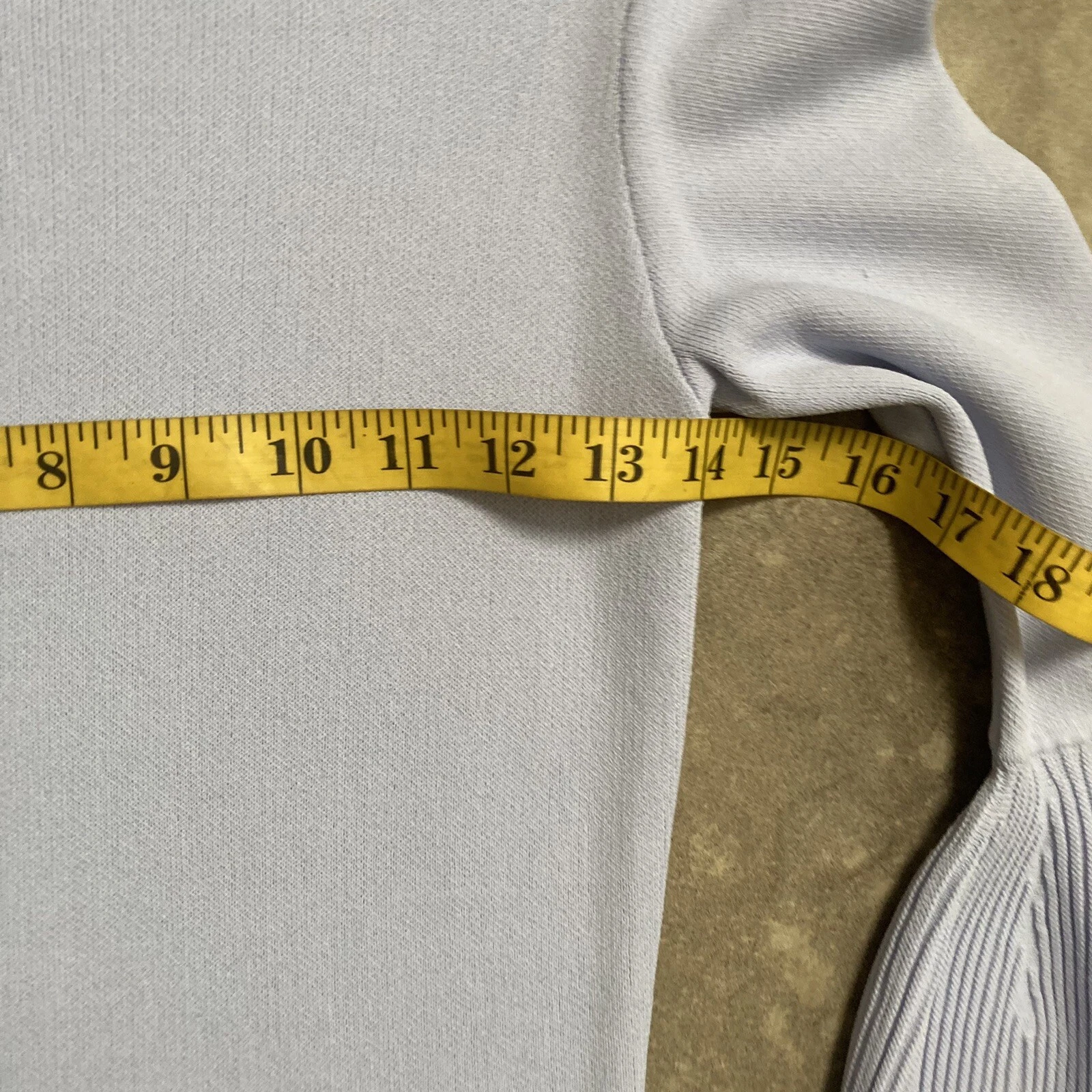 VETEMENTS Abito donna Eliza J vestibilità piccola e svasato maglia lunghezza ginocchio manica a campana plissettato