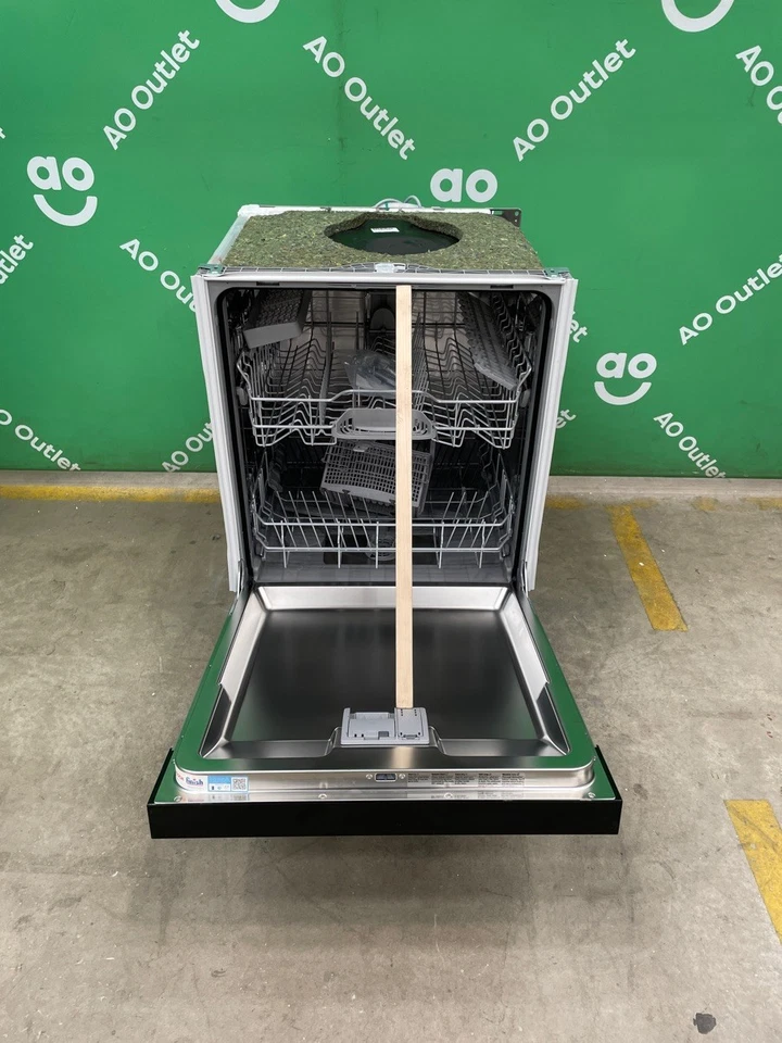 Bosch Integrated Dishwasher 13 place settings Black D Rated SMI2HTB02G #LF112552 - Image 2 of 4