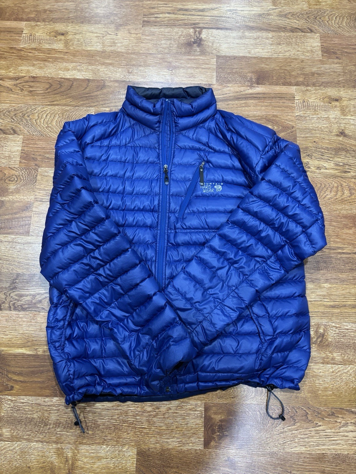 Mountain Hardware Puffer Jacket, packable with ca… - image 1