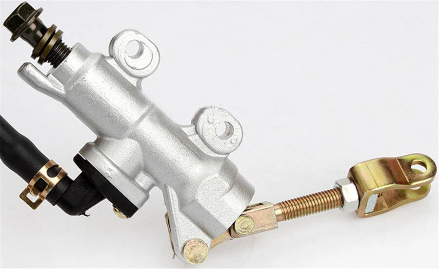 Bomba de freno hidráulica trasera ajustable cilindro de aceite metal accesorios moto Foto 4 de 4