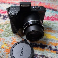 Kodak EasyShare ZD8612 IS 8.1MP Digital Camera - Black Tested Near Mint