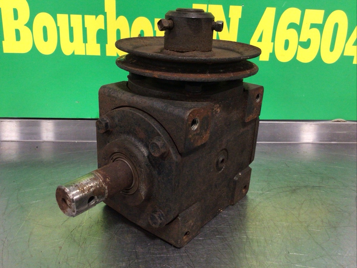 Simplicity Legacy 60” Mower Deck Gear box 1716959SM 1693110 V4-9
