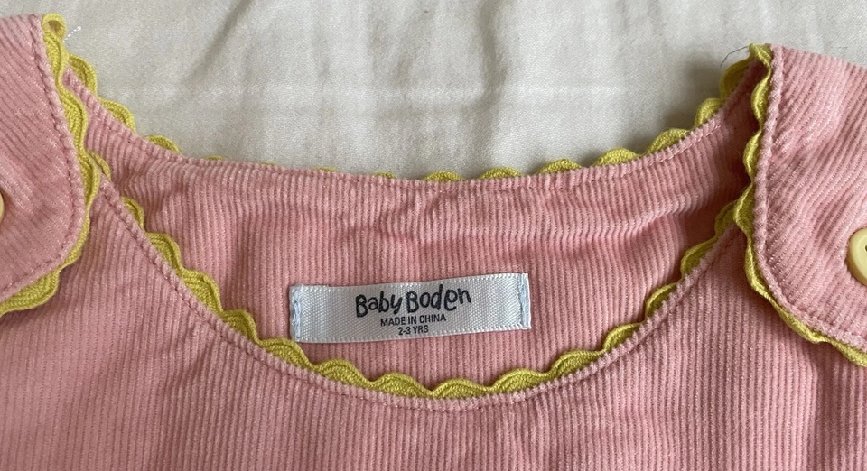 Nuevo con etiquetas Vestido Mini Baby Boden Rosa Farmyard Friends Cord Talla 2-3 años 100% Algodón Foto 4 de 4