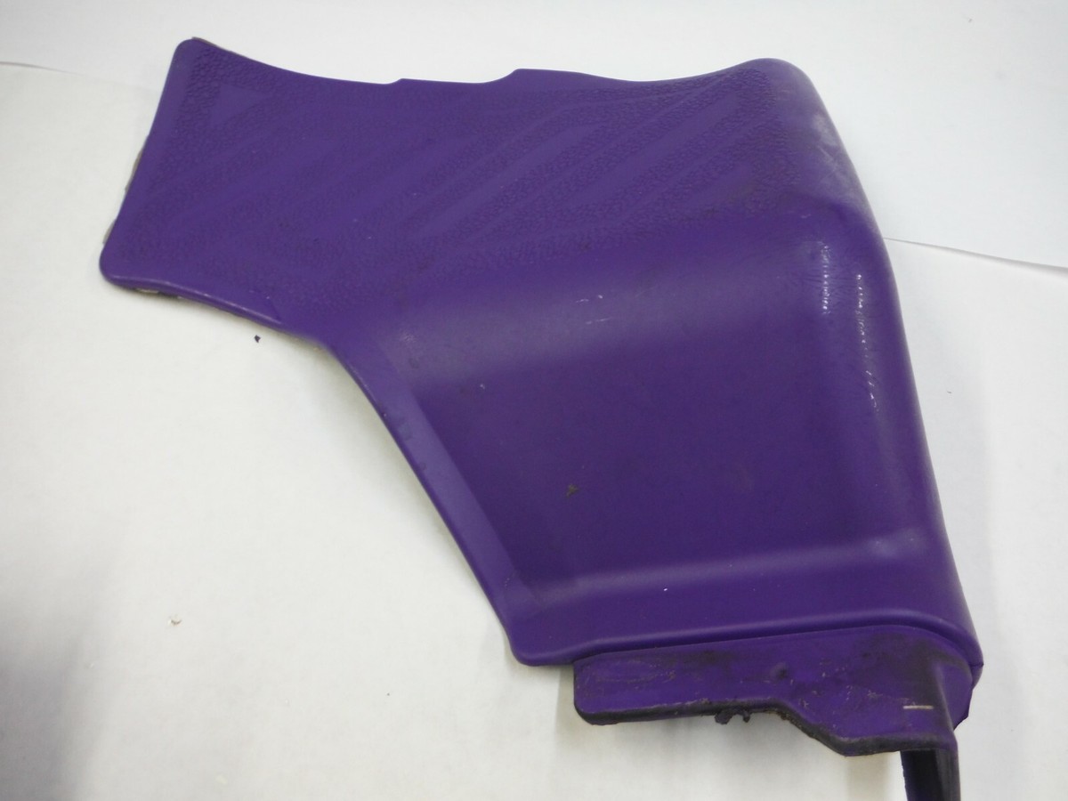 OEM 1996 96 KAWASAKI ZXI 900 RIGHT REAR FLOOR MAT PAD BUMPER VIOLET RH C23-42 OEM 1996 96 KAWASAKI ZXI 900 RIGHT REAR FLOOR MAT PAD BUMPER VIOLET RH C23-42