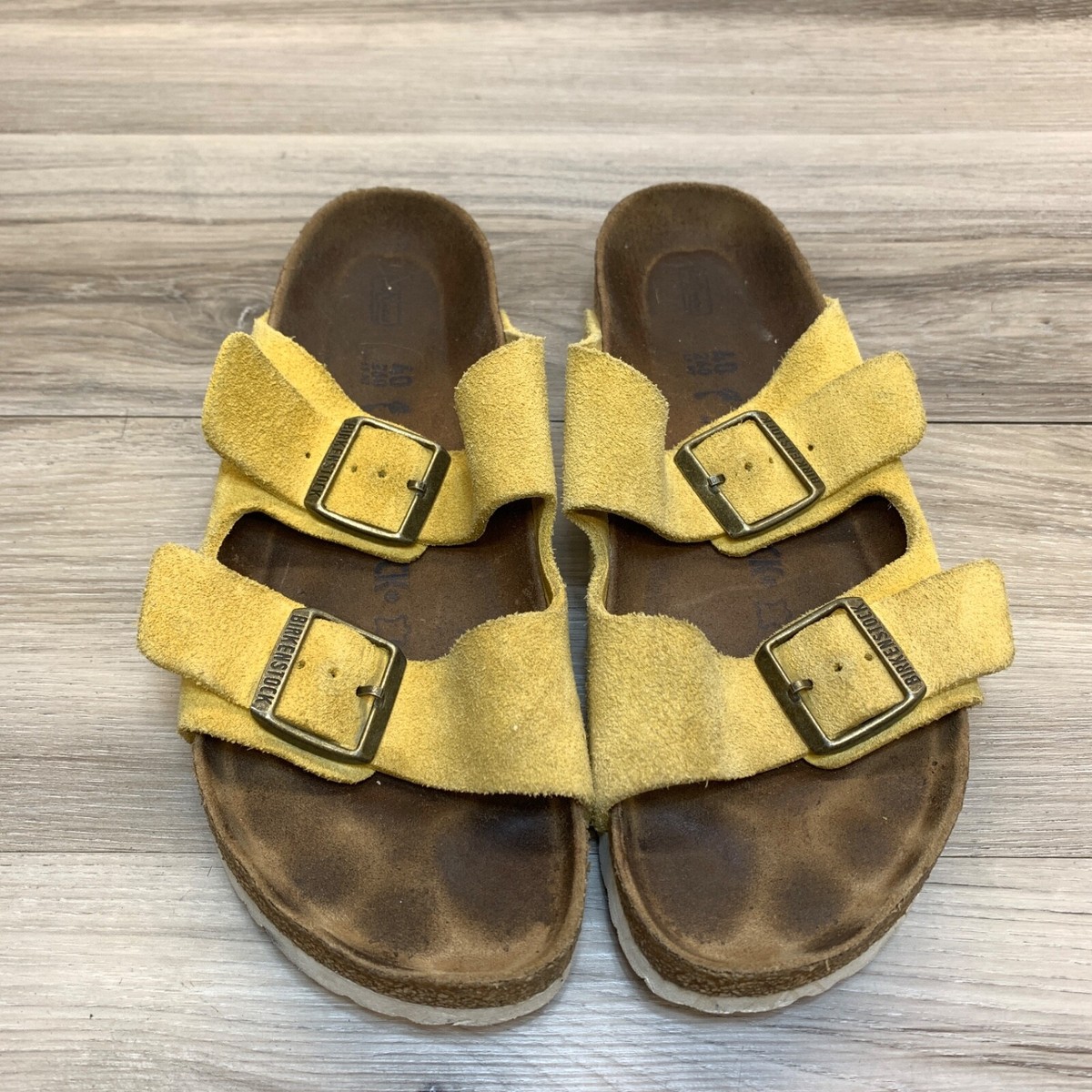 サンダル BIRKENSTOCK Mustard suede Arizona slippers Birkenstock Womens Arizona Yellow Suede Leather Soft Footbed