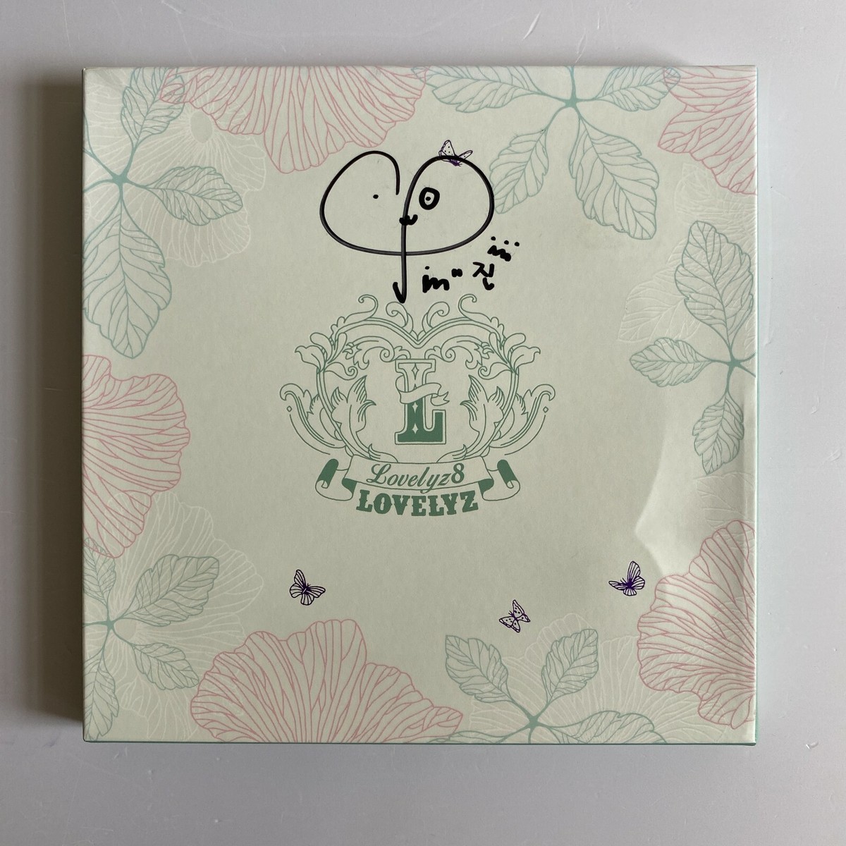 LOVELYZ 'LOVELYZ8' OFFICIAL RARE JIN HAND SIGNED AUTOGRAPHED LOVELYZ 'LOVELYZ8' OFFICIAL RARE JIN HAND SIGNED AUTOGRAPHED