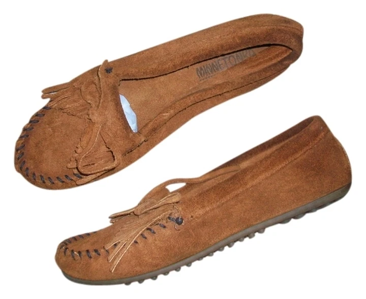 Minnetonka moccasins best sale outlet