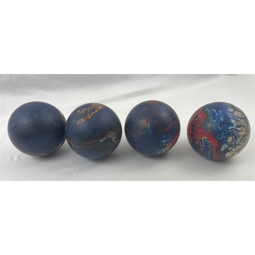 Vintage Duckpin Bowling Balls Set of 4 Red White Blue Marbled Swirl Pattern - Bild 2 von 8