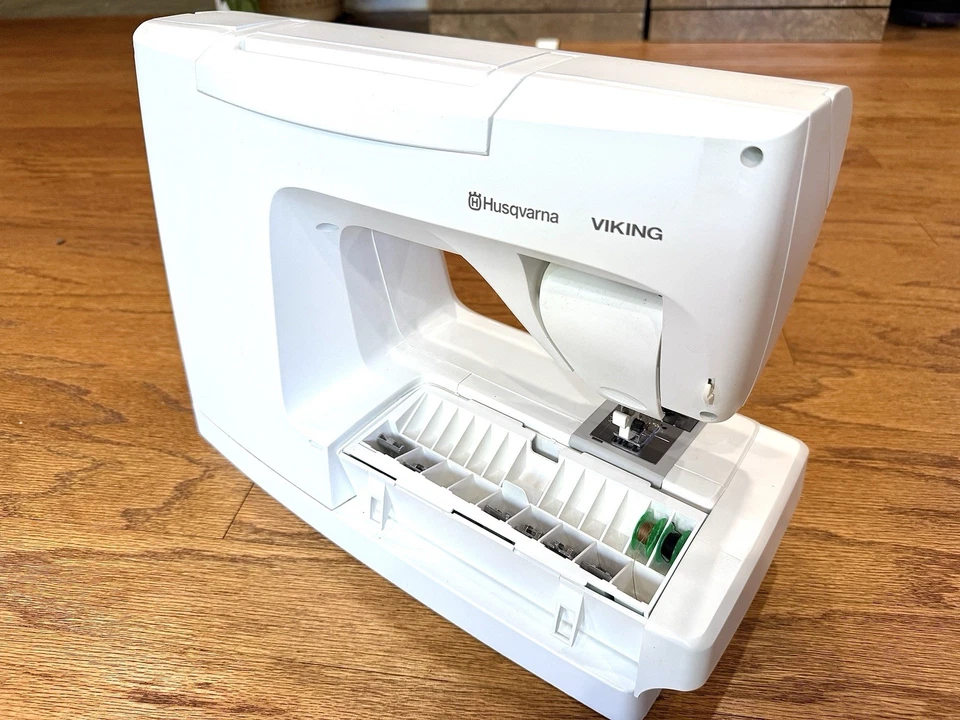 Máquina de coser Husqvarna Viking Platinum 750 Foto 4 de 4