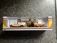 M2 Machines CHASE Square Body Syndicate