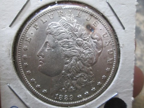 US 1889 S MORGAN DOLLAR COIN IN UNCIRCULATED CONDITION