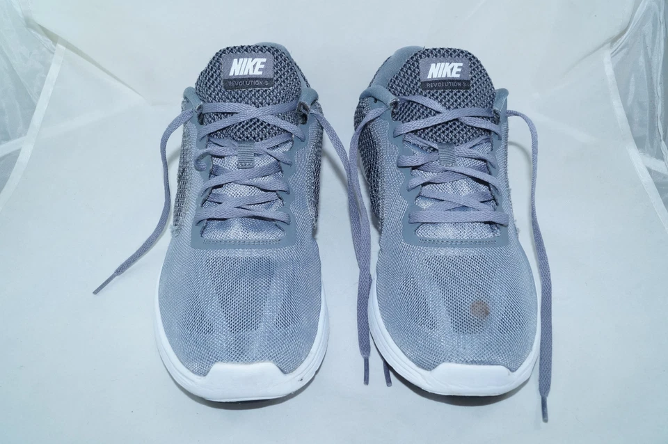 Nike Revolution 3 GR: 44 Grau Sportschuhe Running Laufschuhe - Bild 3 von 4