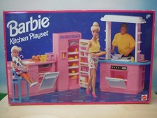 MATTEL BARBIE KITCHEN PLAYSET FREE SHIPPING