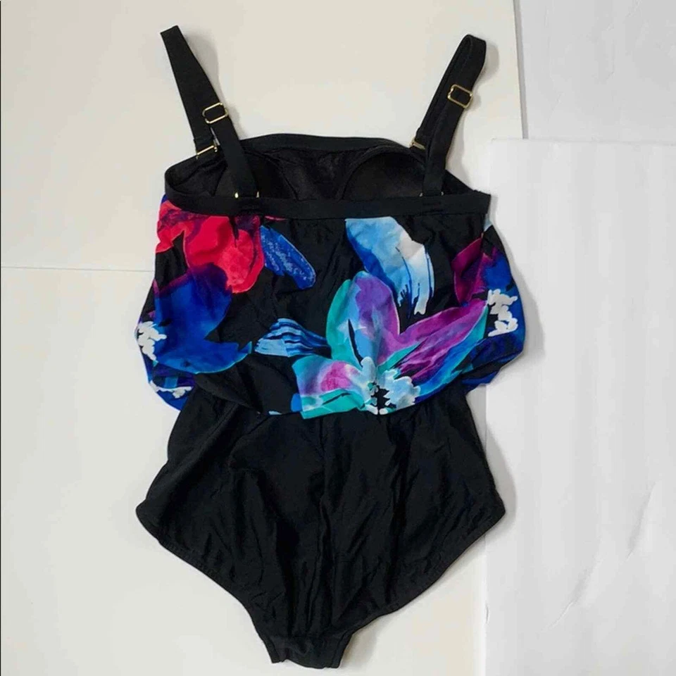 Lindo traje de baño floral de bambú de una pieza talla M negro rosa azul correas ajustables Foto 2 de 4