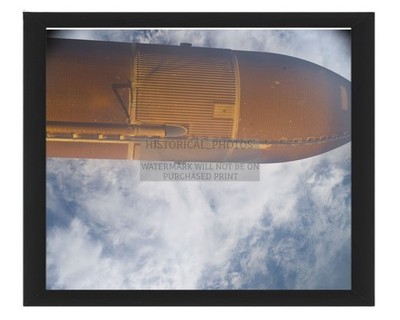 ENDEAVOUR EXTERNAL TANK SEPARATION OVER EARTH MAY 2011 8X10 FRAMED PHOTO