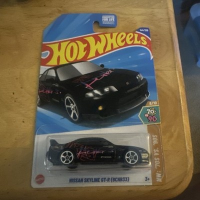 Nissan Skyline GT-R (BCNR33) Hot Wheels Basic 144/250