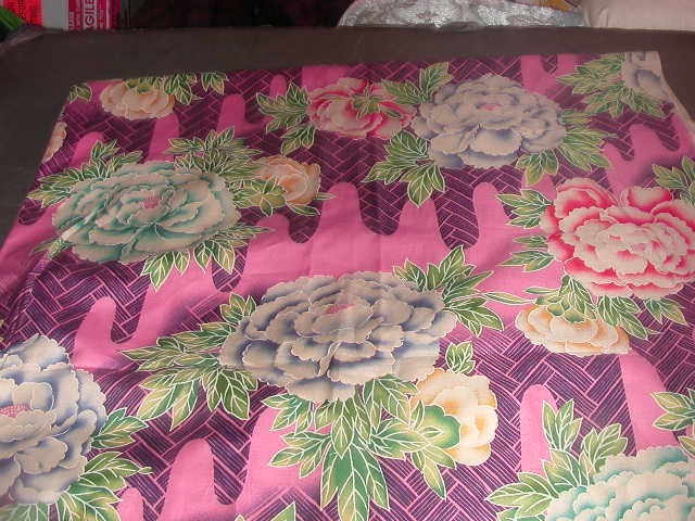Haya Naomi Fabric-looks like HAWAIIAN Air Brush Flowers