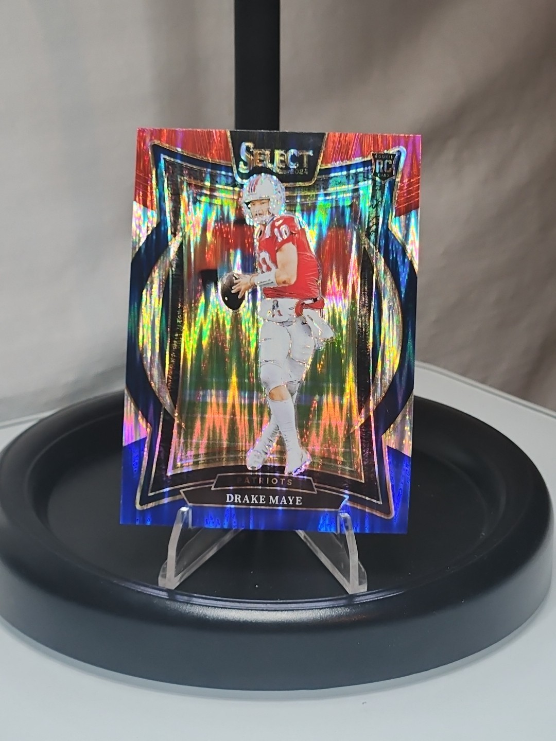 2024 Panini Select - Concourse Drake Maye #27 Red & Blue Shock Prizm (RC)