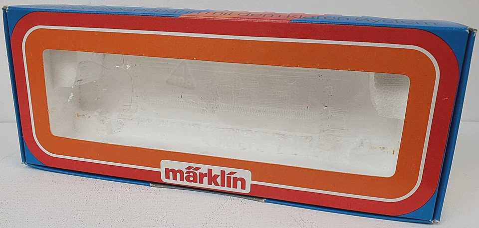 MARKLIN #3023 (#3923) NEW Old Stock, German DB E 18 Electric Locomotive in Blue - Image 3 of 4