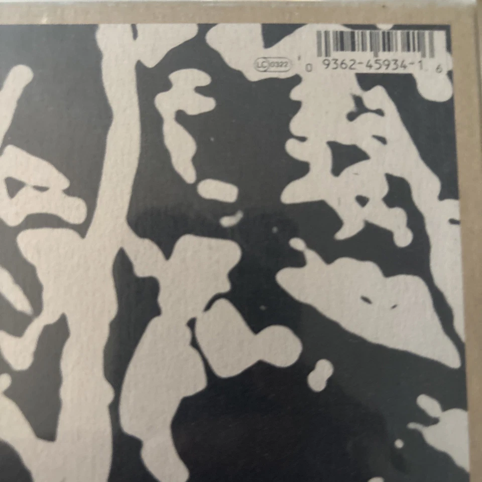 NEIL YOUNG MIRROR BALL VINYL RARE GERMANY PRESSING REPRISE - Image 4 of 4