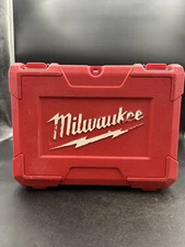 Milwaukee 3521-21 REDLITHIUM USB Rechargeable Cordless Green Cross Line Laser