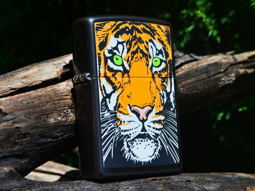 Barrett Smythe Tiger Zippo Lighter - Endangered Animals Barrett Smythe Tiger Zippo Lighter - Endangered Animals