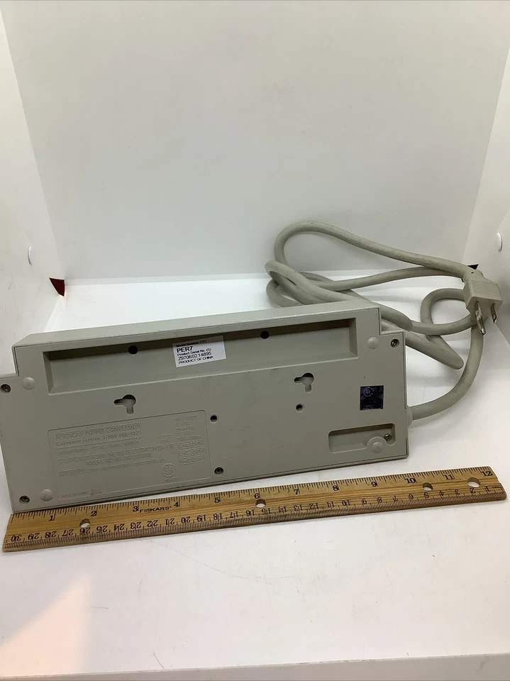 APC Professional SurgeArrest 7 Outlet Surge Protector Rated 120V 15A PER7 - Image 4 of 4