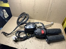 04 Triumph T100 Bonneville Right Bar Switch Throttle Master Cylinder OEM -20