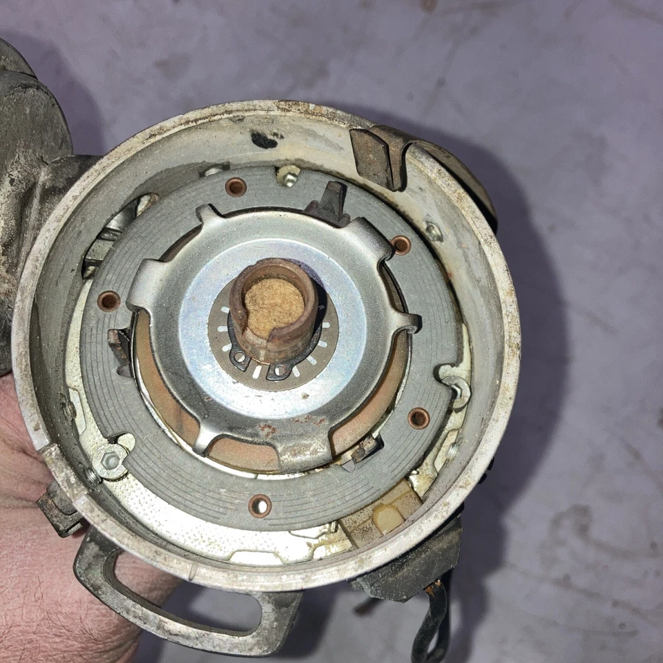 分销商 0 237 406 004 适合沃尔沃 260 DeLOREAN ALFA ROMEO PEUGEOT 023746004 — 第 3/4 张图片