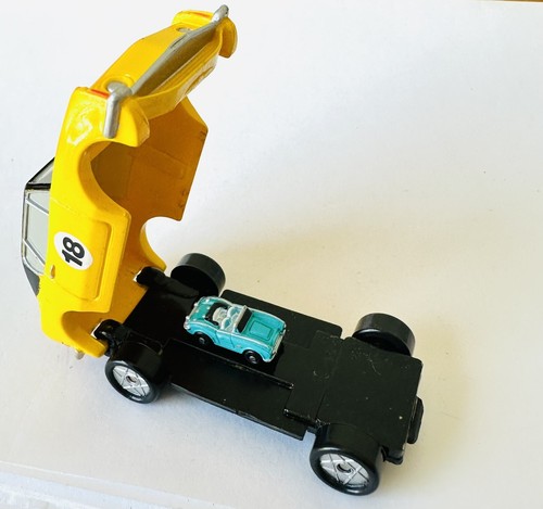 Micro Machines Triplesiders Set #1 Studebaker Yellow 18 Galoob RARE Car - Picture 2 of 10