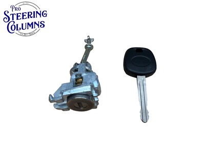 未使用　鍵　CAMRY 02-06 CAMRY DRIVER FRONT LEFT DOOR LOCK CYLINDER WITH KEY NEW