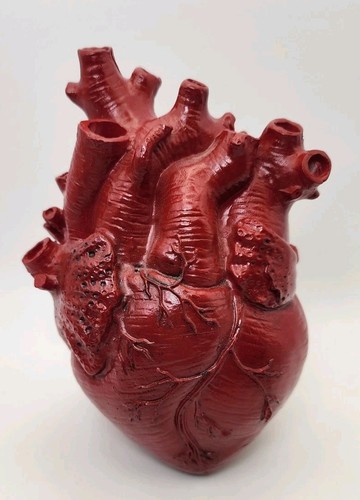 Resin Red Anatomical Heart Vase With Veins Decor Halloween 