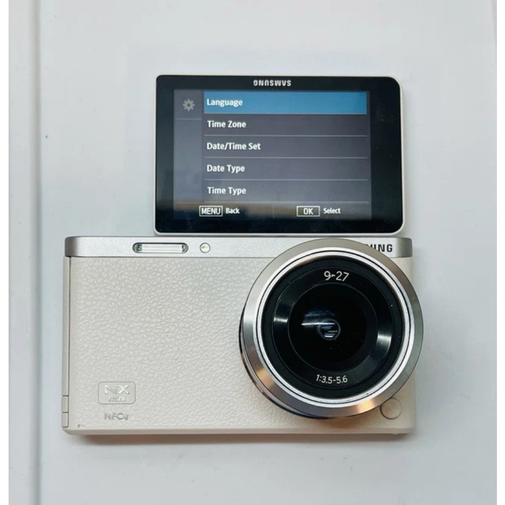 Samsung NX Mini MP Digital Camera 1080p Vlog Kit with NX-M